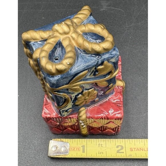 Fitz and Floyd Christmas Salt & Pepper Shakers Holiday Gift Giving Ceramic EUC - Picture 8 of 8